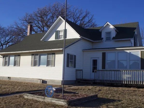 1627 158th St, Earlham, IA 50072