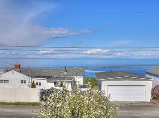 1505 W 5th St, Port Angeles, WA