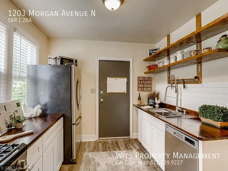 1203 Morgan Ave N — Photo 12