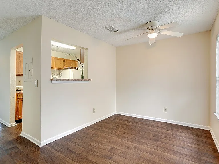 Terrace Park Apartments — Photo 3