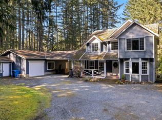 1850 Lakewood Rd, Shawnigan Lake, BC V0R 2W5