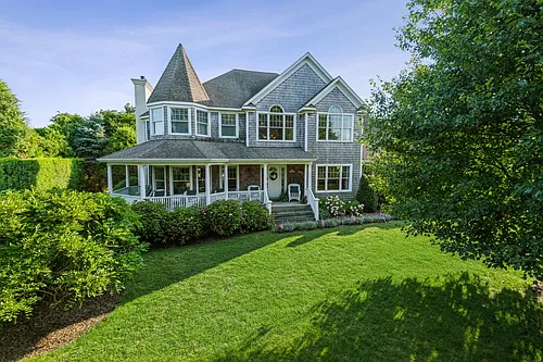 31 Fairbanks Ct Photo 1
