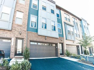 45381 Daveno Sq, Sterling, VA 20164