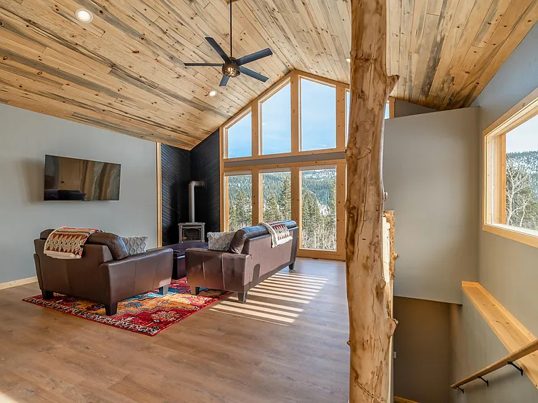 857 Quartzville Rd — Photo 3