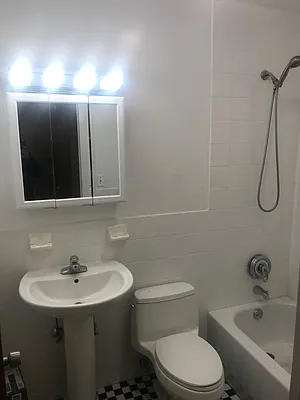 Rented by Owner | media 25