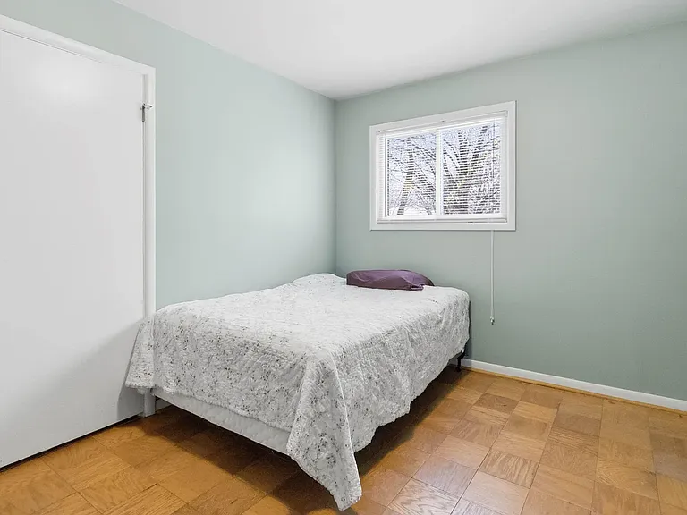 2061 Saint Teresa Dr — Photo 16