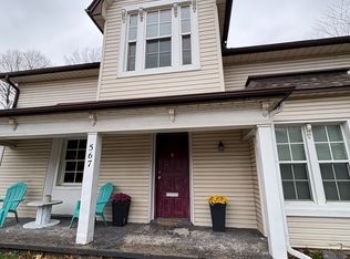 567 Pearson St #2, Newmarket, ON L3Y 1G2