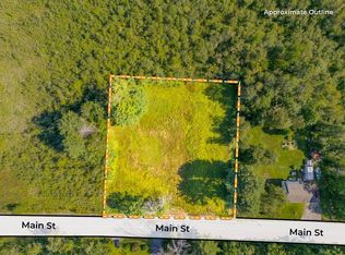 Main St, Buxton, ME 04093