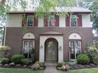 922 Morgan Ave, Drexel Hill, PA 19026