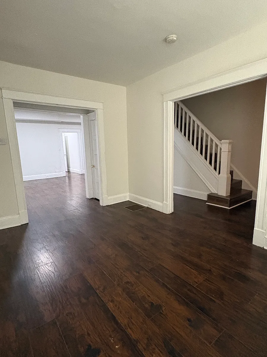 Building Photo - 2817 W Cold Spring Ln