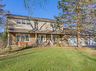 28W230 Judith Ct, West Chicago, IL