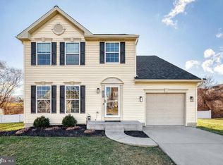 112 Farm Lane Cir, York, PA 17408