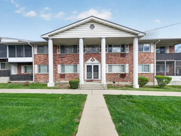 810 Blooming Grove Tpke APT 113, New Windsor, NY 12553
