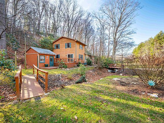 3rd image of 2230 Sowers Rd NE