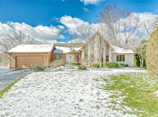 107 Berchman Dr, Rochester, NY 14626