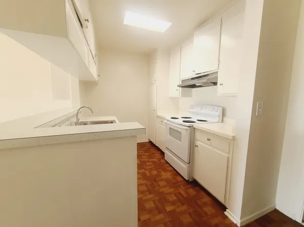 433 S New Hampshire Ave #301, Los Angeles, CA 90020