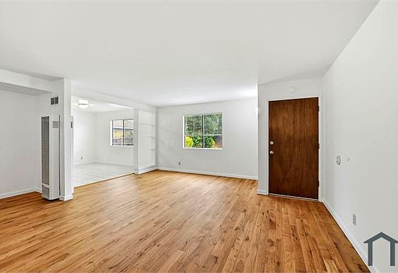 2nd image of 3320 Macarthur Blvd APT 2