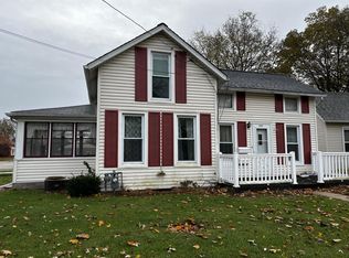 1200 W 6th St, Dixon, IL 61021