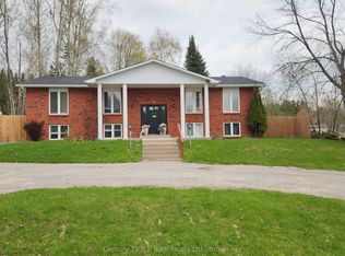 60 Lepage Dr, Penetanguishene, ON L9M1R5