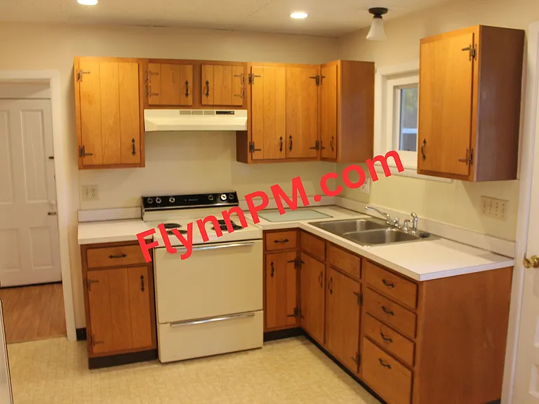 116 College Ave — Photo 2