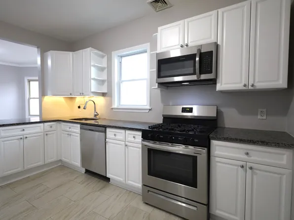 308 Millburn Ave #2, Lyndhurst, NJ 07071