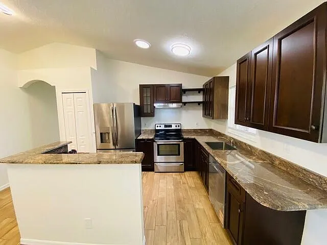 7500 Pensacola Rd — Photo 3