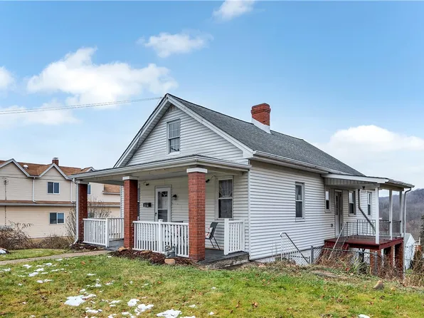 687 6th St, Trafford, PA 15085