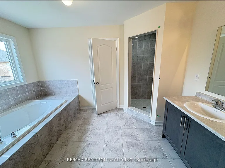 6 Heather Fullerton Ave — Photo 15