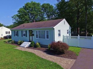 22 Meadow St, North Attleboro, MA 02760
