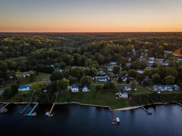 42356 Allison Dr, Mechanicsville, MD 20659