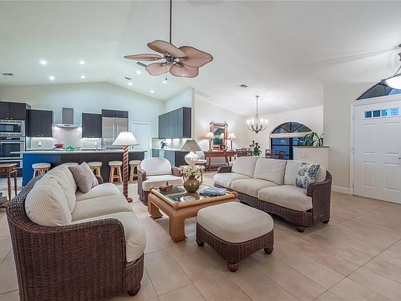 4th image of 260 Capstan Dr