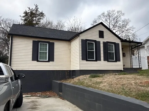 13 Adams St NE, Concord, NC 28025