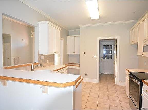 4th image of 4618 Cascade Ave