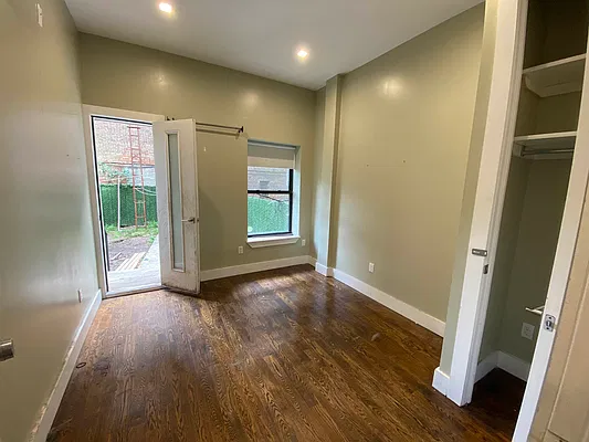 Rented by Premier Metro Realty Corp | media 17