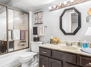 4452 Dantonaire Pl, Saint Louis, MO