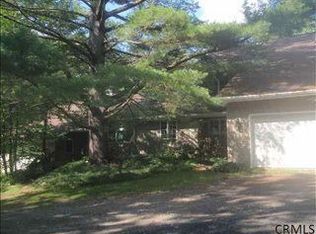 77 Jarmann Way, Castleton, NY 12033