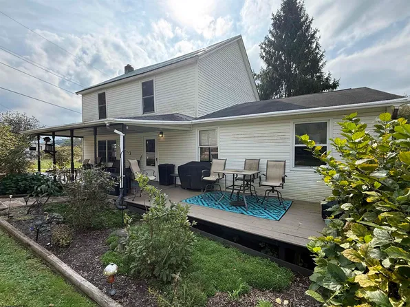101 Perin St, Century, WV 26201
