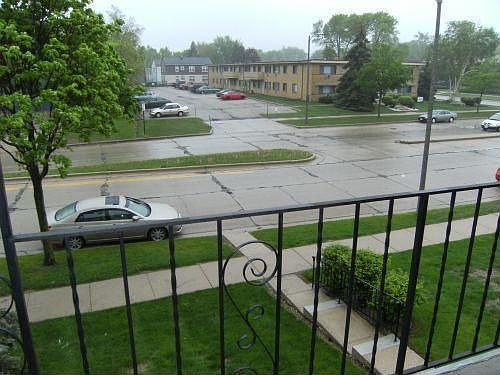 2nd image of 8322 W Howard Ave APT 6