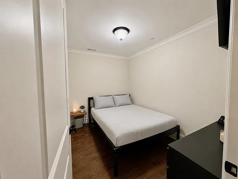 3 M St #2 — Photo 15