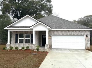 99 Fountain Crest Dr, Enterprise, AL 36330