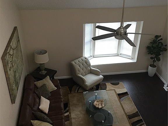 5th image of 931 Fairbanks Cir
