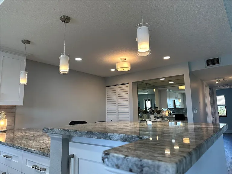 12500 Capri Cir N #401 — Photo 14