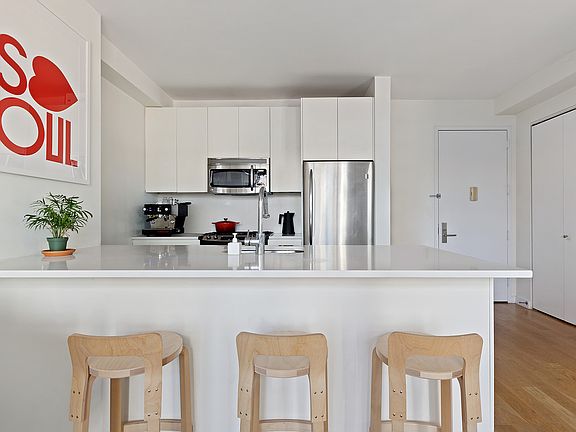 3rd image of 189 Schermerhorn St APT 17G