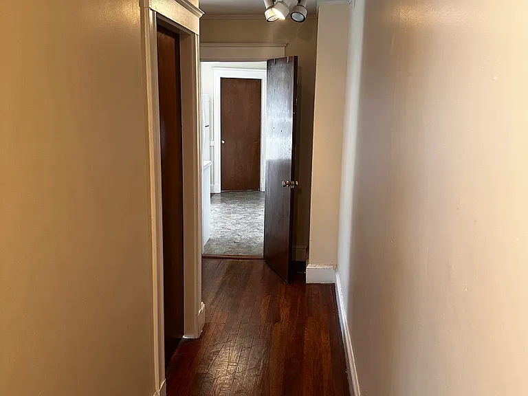 11 S Central Ave #4 — Photo 11