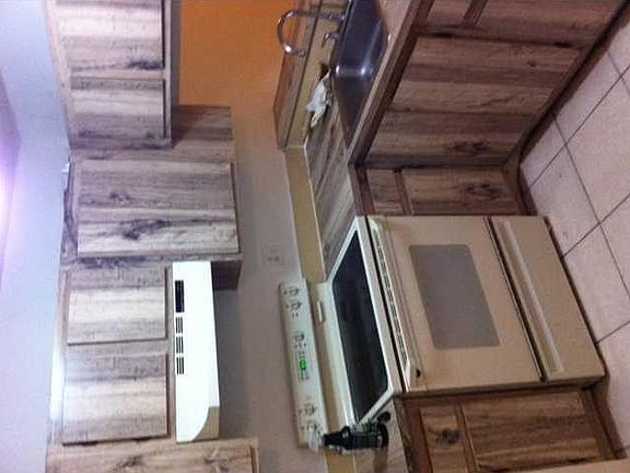5th image of 4143 Lakeside Dr