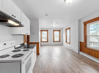 267 Pleasant St #3, Gardner, MA 01440