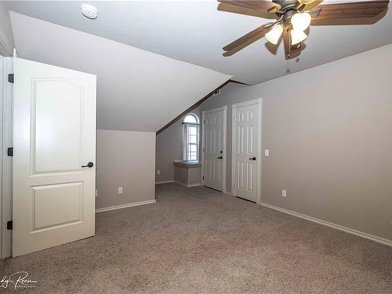 6502 Hearthstone Dr — Photo 9