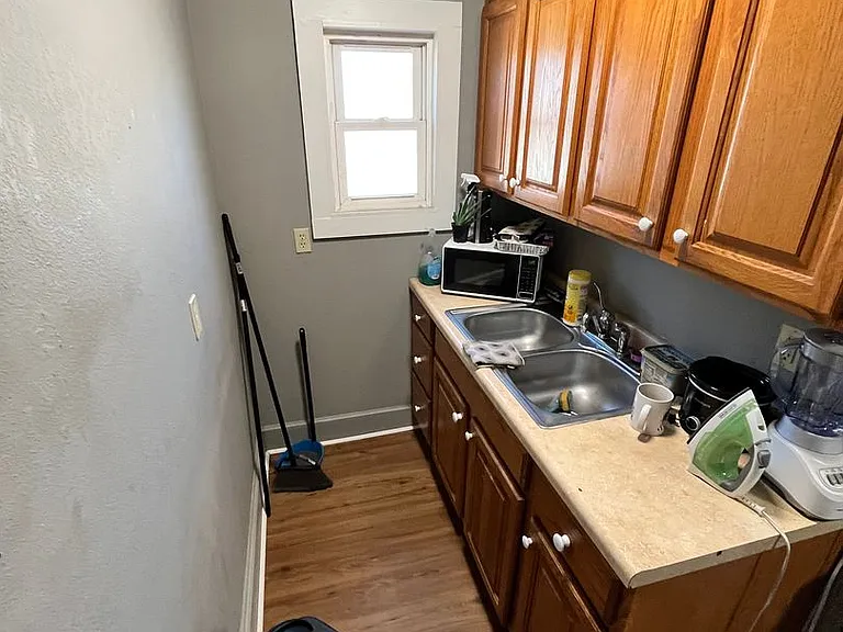 3309 University Ave — Photo 24