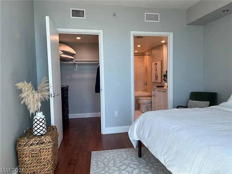 322 Karen Ave #805 — Photo 8