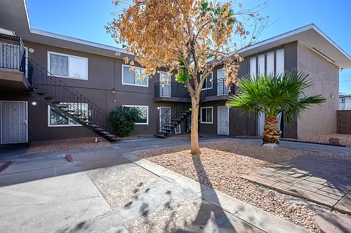 Desert Aire Apartments Photo 1